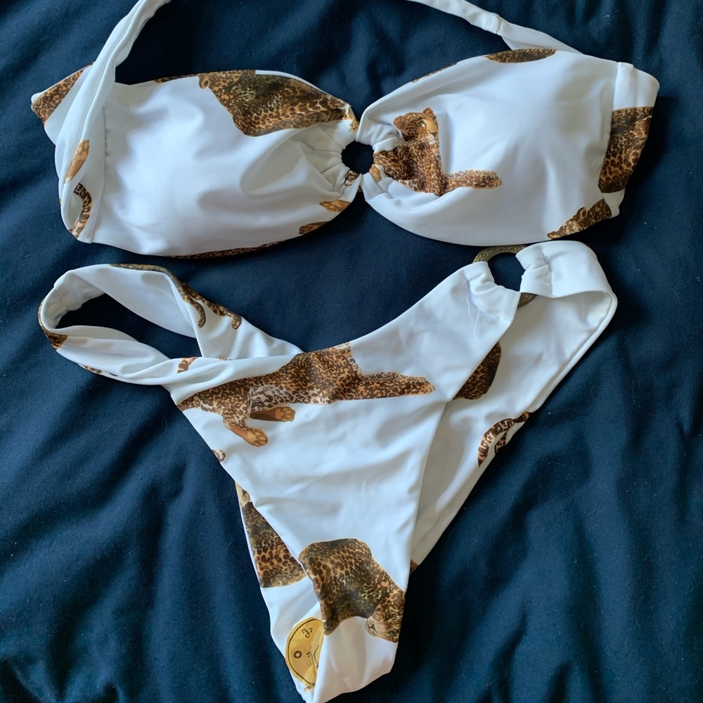 Leopard Print O Ring Bandeau Bikini